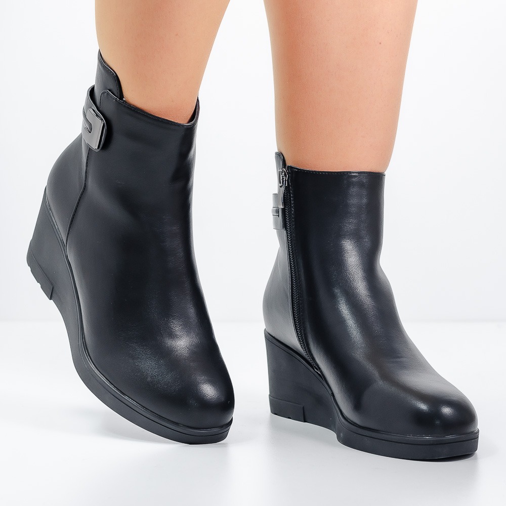 WhatsApp Image 2023-10-29 at 16.42.25 (4)